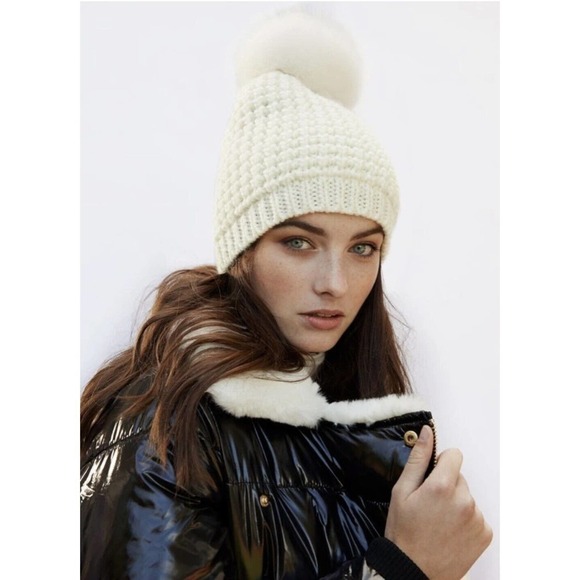 Kyi Kyi Accessories - KYI KYI WOMEN’S CLASSIC FOX FUR WAFFLE KNIT POM POM BEANIE IVORY, ONE SIZE